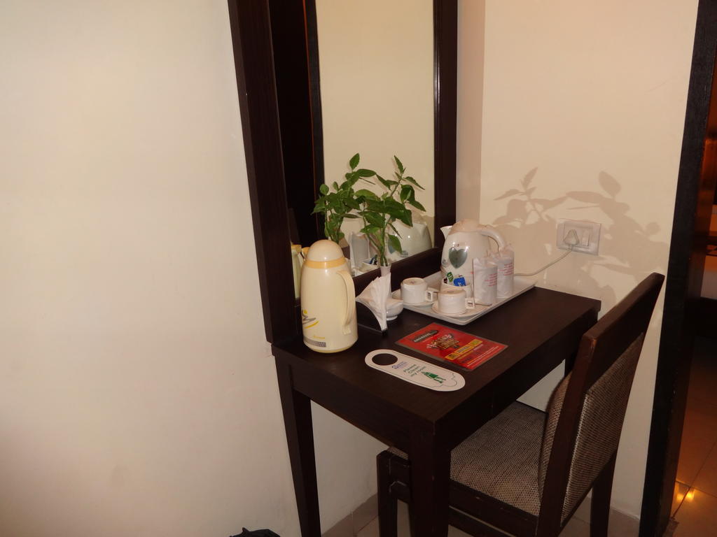 Hotel Gautam Residency نيودلهي الغرفة الصورة